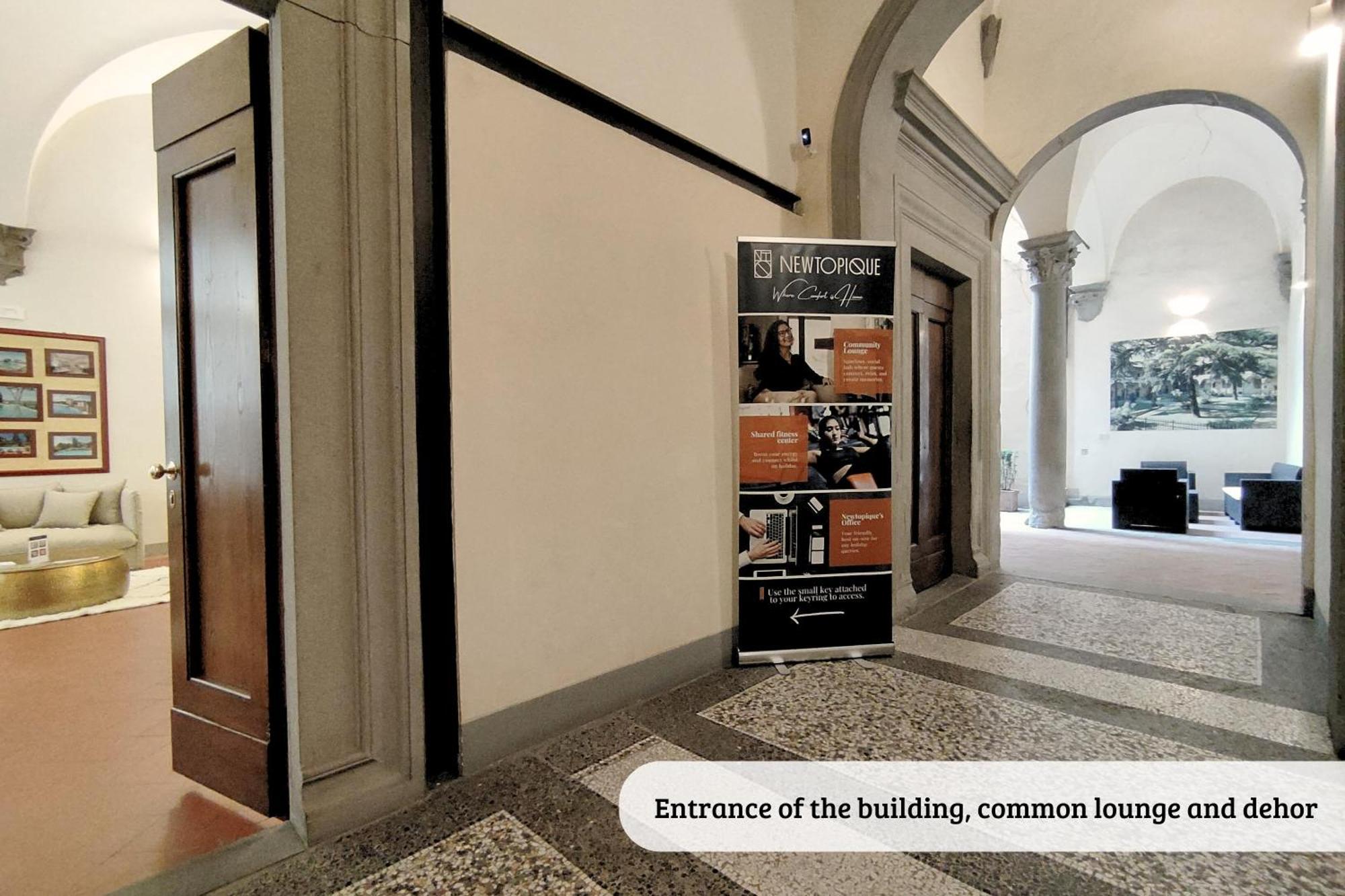 Apartment Tintoretto Frescoed Loft In The Oltrarno Florenz